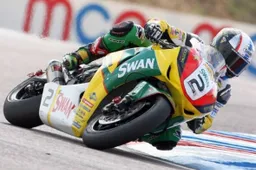 BSB Thruxton Prove Libere 2: James Ellison salta in testa