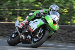 Tourist Trophy: James Hillier nuovamente al via con Quattro Plant Kawasaki