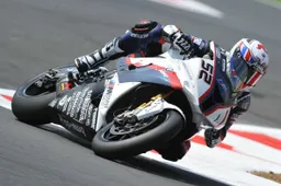 Superbike: James Toseland KO, ritorna Lorenzo Lanzi