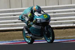 Moto3 Misano: Jaume Masia si prende la pole, Nepa 9°