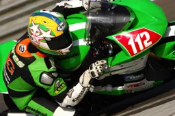 Superstock 1000: problema a Donington per Javier Fores