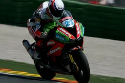 Supersport: una foratura ha levato di scena Lascorz a Valencia