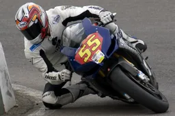 BSB: arriva l'Aprilia nella Superstock con Chris Burns