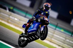 Moto2, Qatar: Che pole di Joe Roberts, seguono Marini e Bastianini