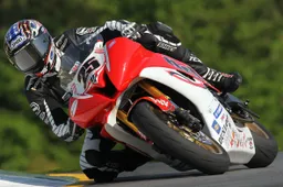 AMA SuperSport: Pascarella, leader, cambia categoria