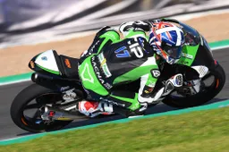 Moto3: John McPhee penalizzato per l'incidente a Jerez