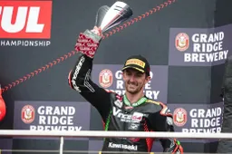 Supersport, John McPhee che sorpresa: pronti, partenza... podio!