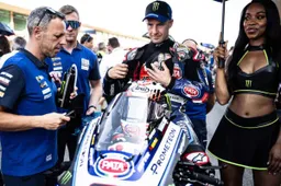 Superbike, Jonathan Rea beffato da un problema alla Yamaha: cosa è successo