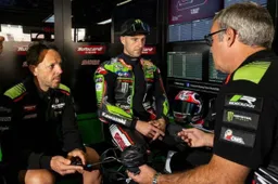 Superbike, Jonathan Rea frustrato: "Tra Bautista e me 18 kg di differenza"