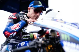Superbike, Jonathan Rea affonda a Phillip Island: "Siamo nella me**a"