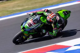 Superbike, Jonathan Rea fatica a Misano: un errore saltare il test