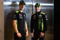 Superbike, Alex Lowes meglio di Jonathan Rea? Su un aspetto sì