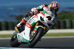 Superbike: Jonathan Rea pensa già a Donington Park