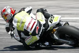 Superbike Test Imola: Jonathan Rea beffa Fabrizio nel finale