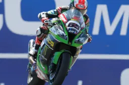 Superbike Laguna Seca Warm Up: pioggia, Rea leader