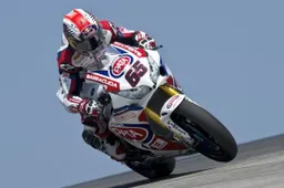 Superbike Portimao Gara 2: Rea ritrova la vittoria, 2° Giugliano