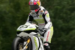 Superbike: Jonathan Rea rinnova con Ten Kate fino al 2011