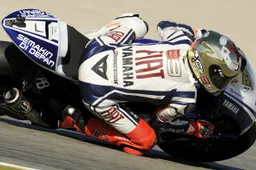MotoGP Test Valencia: ore 16, Lorenzo e Spies in testa