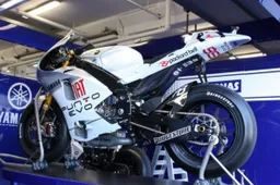 MotoGP Estoril Prove Libere 1: Jorge Lorenzo al comando