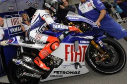MotoGP: Jorge Lorenzo "Offerte da 3 o 4 squadre per il 2010"