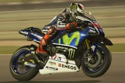 MotoGP Losail Prove 1: Lorenzo (1°) e Rossi (2°), ci risiamo