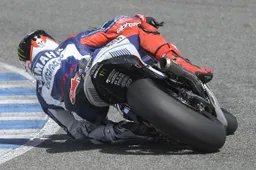 MotoGP Jerez Prove Libere 2: Lorenzo 1°, top 5 in 3 decimi