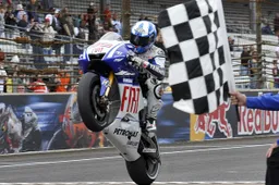 MotoGP: Jorge Lorenzo "Con questa vittoria ancora in gioco"