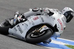 MotoGP Estoril Qualifiche: Lorenzo batte Rossi per la pole