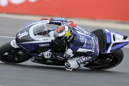 MotoGP: Jorge Lorenzo "Siamo più lenti del 2010"