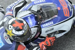 MotoGP Barcellona Prove Libere 2: Lorenzo vola in testa
