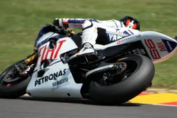 MotoGP Valencia Prove Libere 2: Lorenzo beffa Stoner