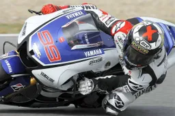 MotoGP Jerez Qualifiche: super pole di Lorenzo, disastro Rossi