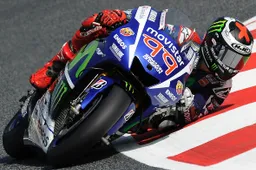 MotoGP Catalunya Gara: vince Lorenzo, tanti errori