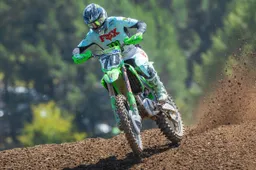 Jorge Prado battuto da una Yamaha del concessionario nell'AMA Motocross