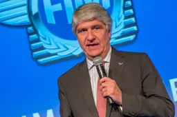 Gare MotoGP senza Moto2, Moto3 e MotoE? Il no del presidente FIM