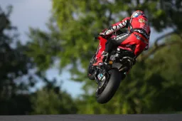 BSB Cadwell Park Qualifiche: Josh Brookes decolla in pole