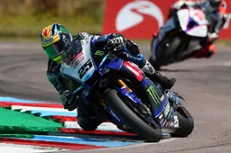 BSB Thruxton, Gara 2: acuto di Brookes, Hickman fantastico 2°