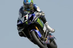 American Superbike: Graves Yamaha prova a Las Vegas