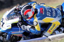 ASBK Phillip Island Gara 1: Josh Waters domina con la Suzuki