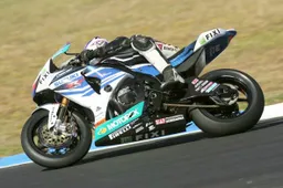 Superbike: senza Hopkins, Crescent prova con Brookes