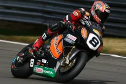 BSB Snetterton Gara 3: successo di Kiyonari, Hill torna leader