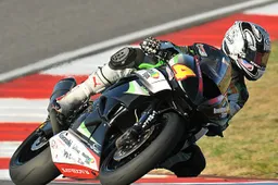 Supersport: Joshua Day con il team GoEleven Kawasaki