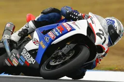 ASBK Phillip Island: grande vittoria per Joshua Waters