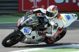 Supersport Monza Gara: Cluzel batte Lowes in volata