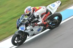 Supersport Donington Prove 2: Cluzel sale in 1° posizione