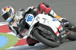 Supersport: Honda e Kawasaki per il titolo costruttori