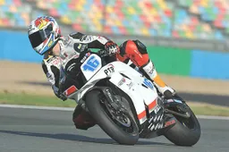 Supersport Magny Cours Gara: Cluzel chiude il 2012 in bellezza