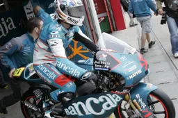 125cc Estoril Prove Libere 1: Julian Simon senza rivali