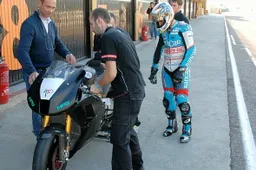 Moto2: il team Aspar per il 2010 sceglie la RSV Motor