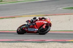 Moto2: nelle prove al Motorland Aragon comanda Simon